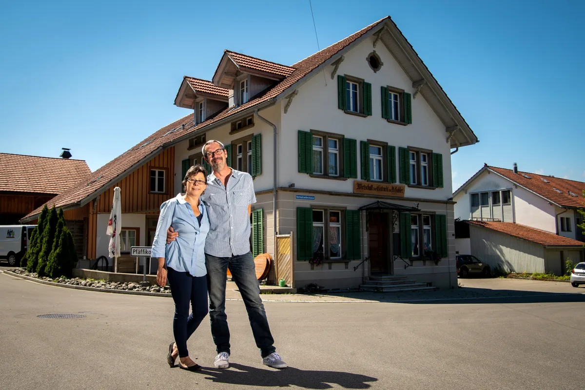 Monika und Stefan Peter verabschieden sich nach fünf Jahren von der «Eintracht». (Archiv) Restaurant Eintracht: die neuen Pächter Monika und Stefan Peter.